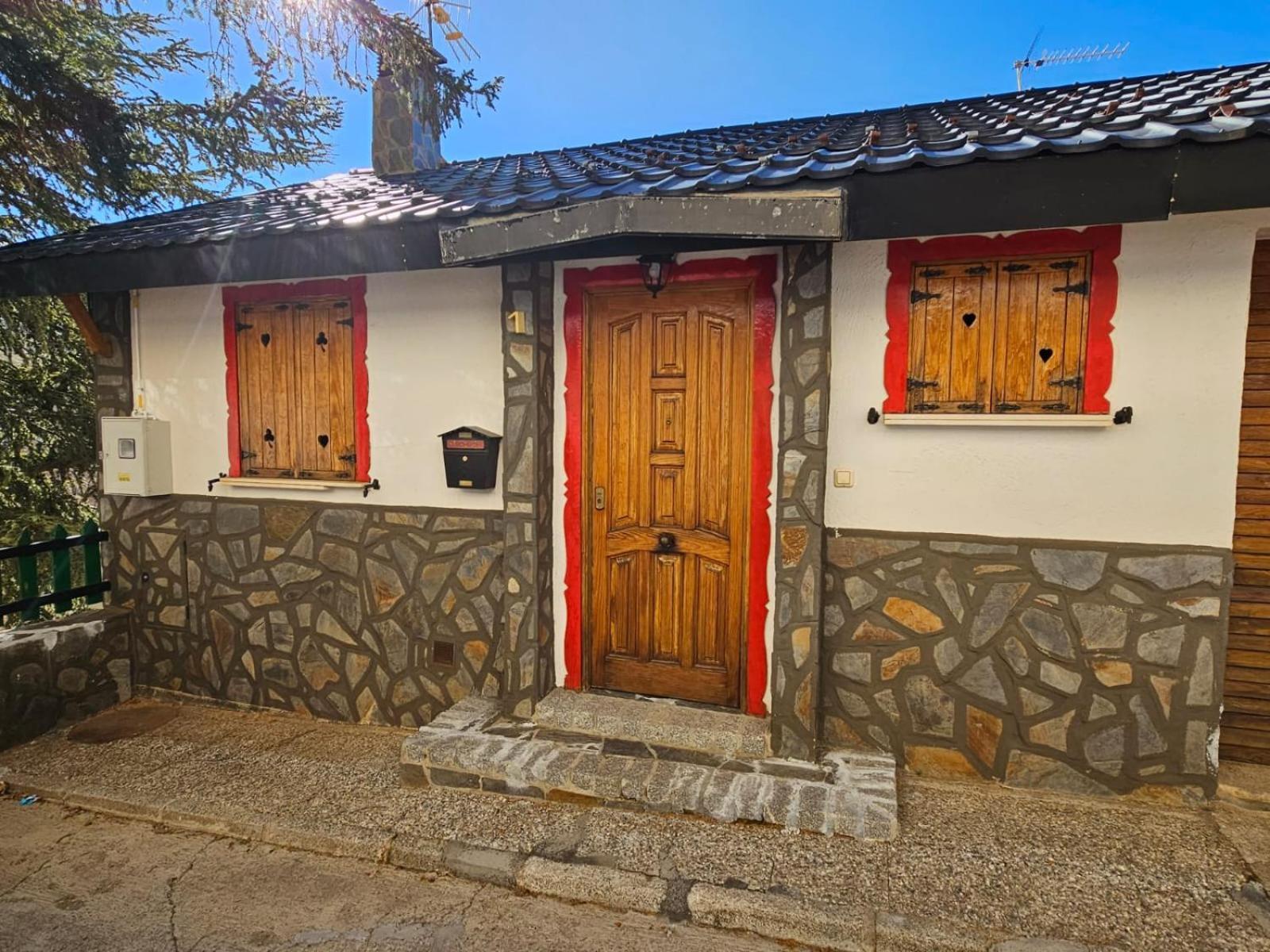 Imeda Casa 6 Estrellas 塞拉内华达 外观 照片